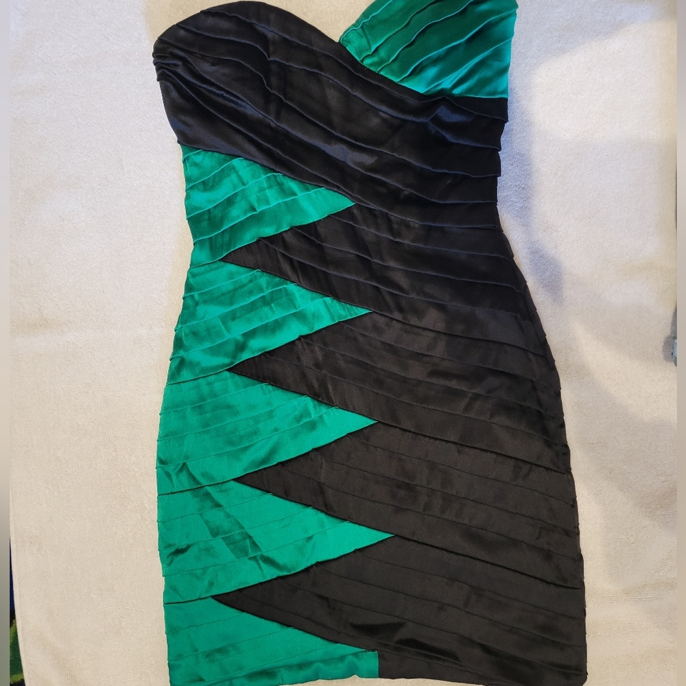 Sz XS Y2K Bebe Bodycon Bandage Silk Strapless Green and Black Dress